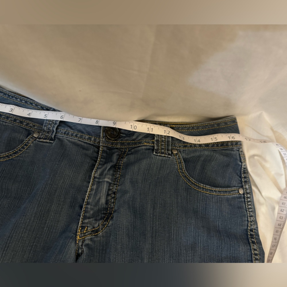 Christopher Blue Jean capris size 12. Dark‎ wash multiple pockets - Picture 9 of 11